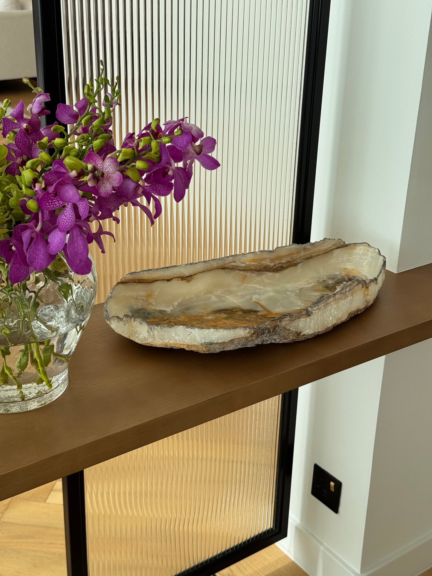 Serene Stone Sculpture Bowl